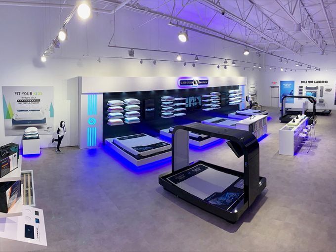 Lighting, showcases, and product displays